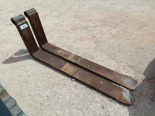 (1) Set 5ft Telehandler Forks