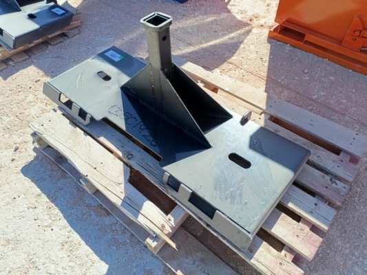 Unused 2'' Hitch Receiver V2 (Skid Steer Attachment)