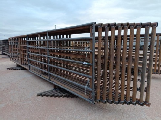 (10) 24Ft Free Standing Fence Panels (1) w/ 12Ft Gate