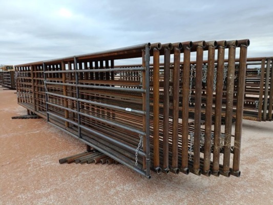 (10) 24Ft Free Standing Fence Panels (1) w/ 12Ft Gate