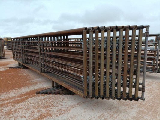 (10) 24Ft Free Standing Fence Panels (1) w/ 12Ft Gate