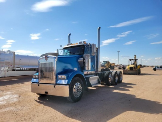 2006 Kenworth W900 Truck Tractor