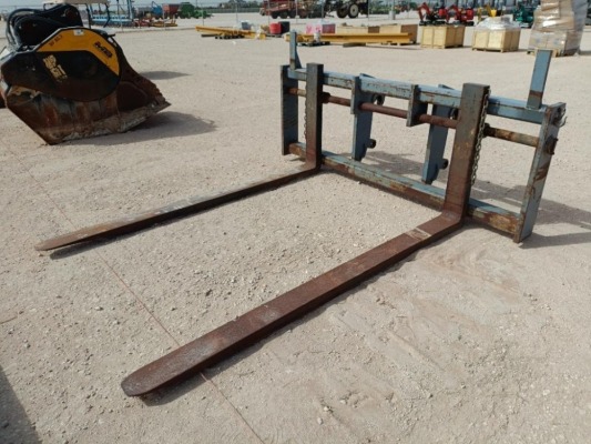 Arrow Fork Attachment w/8ft Forks