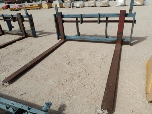 Arrow Fork Attachment w/8ft Forks