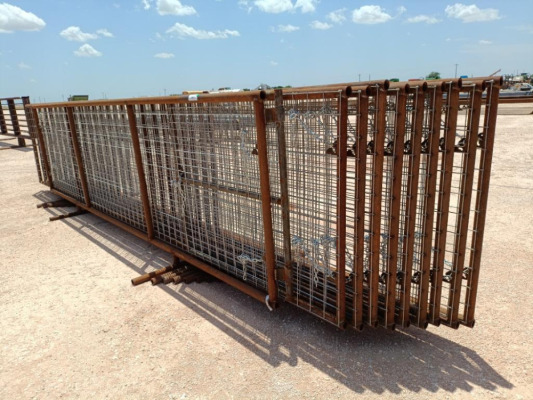 (10) 20Ft Free Standing Goat Panels (1) w/ 4Ft Gate