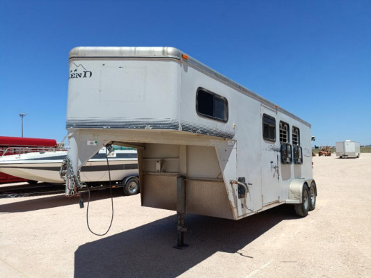 2002 Legend Gooseneck Livestock Trailer