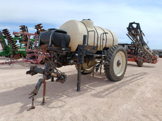 80Ft Pull Behind Wylie Sprayer