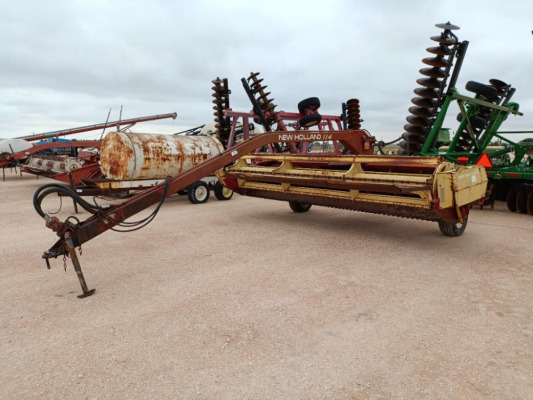 Sperry New Holland 114 Pull-Type Windrower