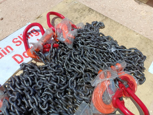 (8) Unused 5/16'' 7FT G80 Chain Slings