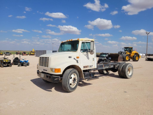 1996 International 4700 Cab & Chassis Truck