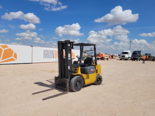 Cat GP25 Forklift