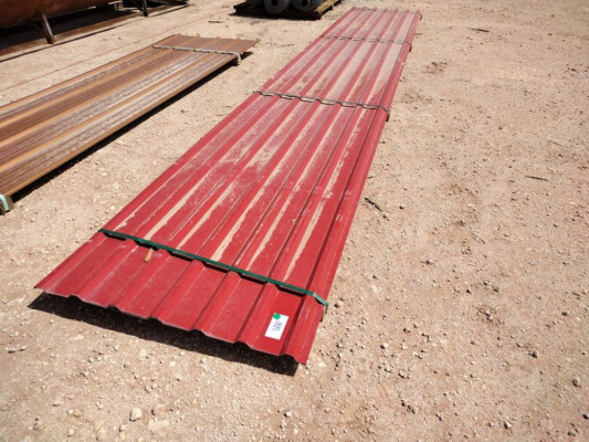 (5 pcs) U Panels 20' 4'' Long, Color Crimson Red