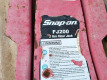 Snap-On 2 Ton Floor Jack, Blackout Light - 8
