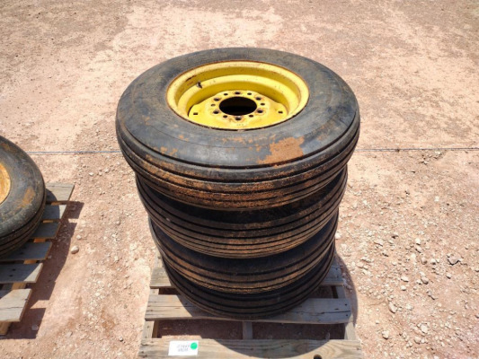 (4) Farm Wagon Wheels w/Tires 7.60-15