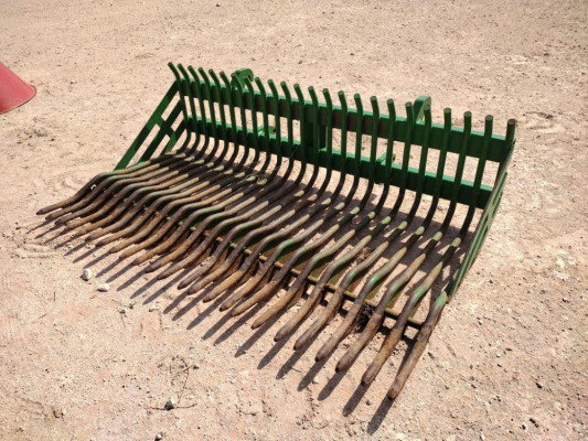 Frontier Rock Bucket for Tractor