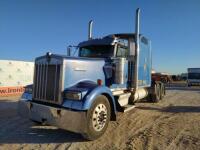 2004 Kenworth W900 Truck Tractor