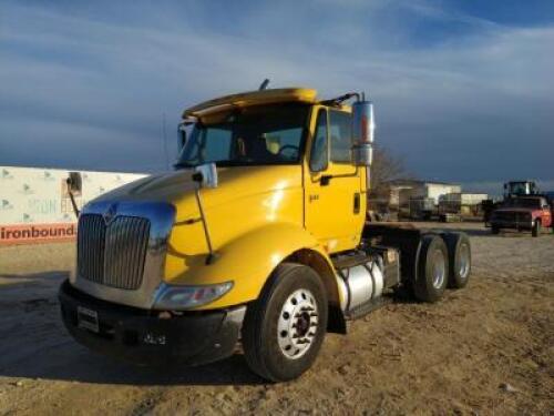 2007 International 8600 Day Cab Truck