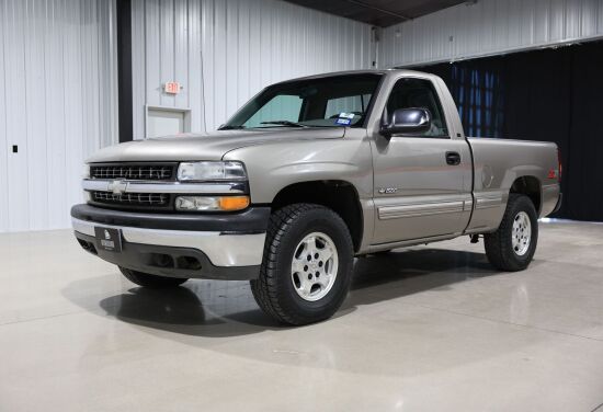1999 Chevrolet Silverado 1500 LS Pickup