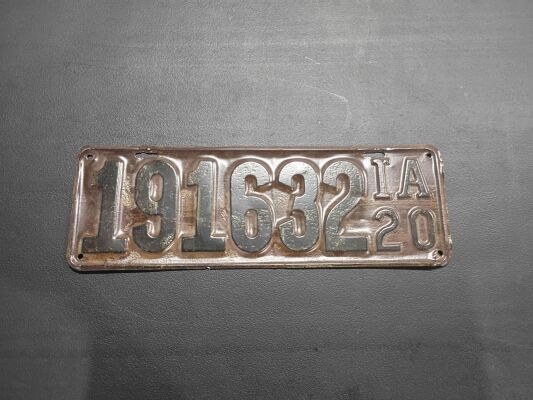Vintage Iowa License Plate