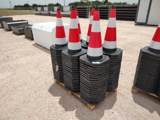 (125) Safety Traffic Cones