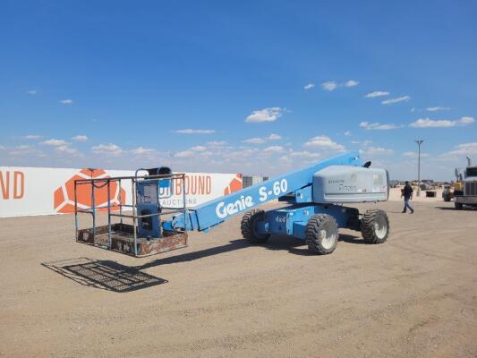 2004 Genie S-60 Manlift