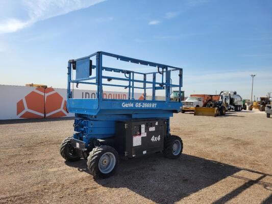 2015 Genie GS2669 RT Scissor Lift