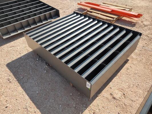 (76 Bin) Metal Bolt Bin