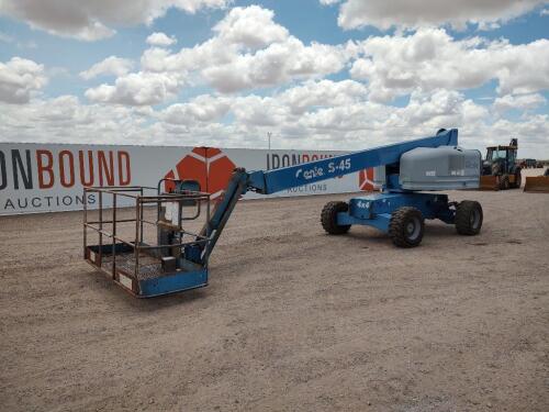 2005 Genie S-45 Manlift