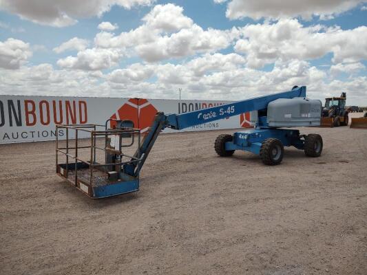 2005 Genie S-45 Manlift