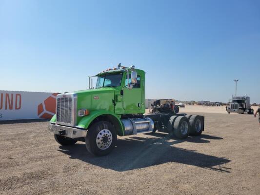 2014 Peterbilt 365 Truck Tractor