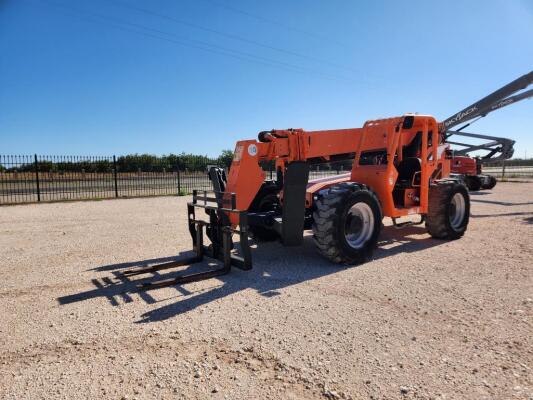 2011 JLG 10054 Telescopic Forklift