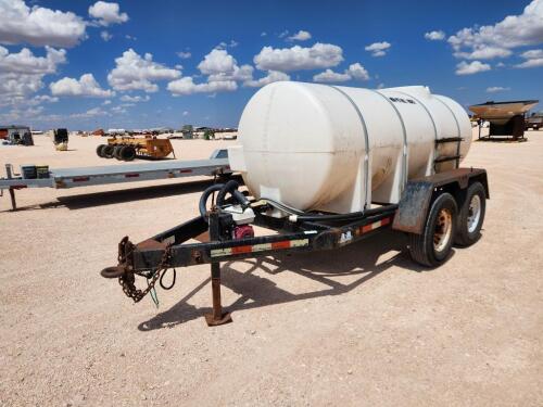 Behnke 1025 Gallon Water Tank Trailer