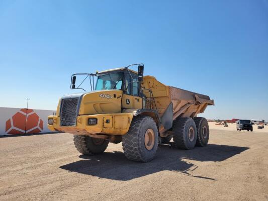 2006 John Deere 400D Articulating Dump Truck