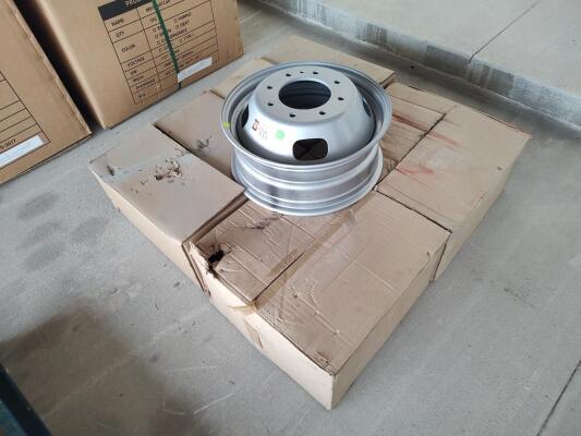 (5) 17x6-1/2 Ford Dually Wheels