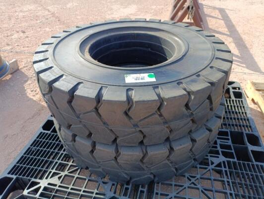(2) Unused Solid Star Forklift Tires 900-16 Rim