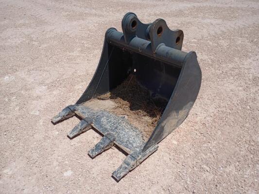 CNH 33C 24'' Mini Excavator Bucket