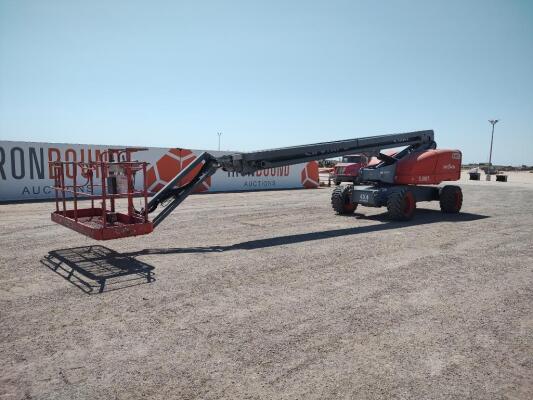 Sky Jack SJ86T Manlift