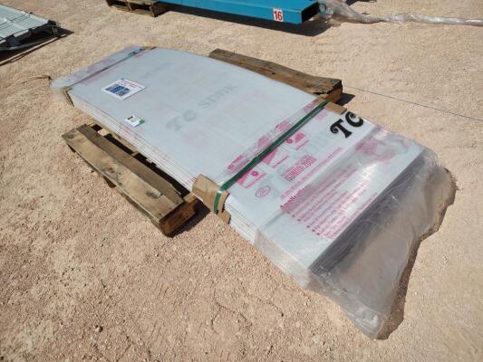 (20) Clear Polycarbonate Panels 8ft x 27"