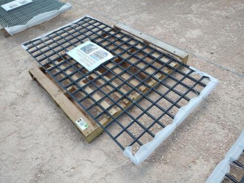(5) 36" x 72" Gray Metal Rail Mesh