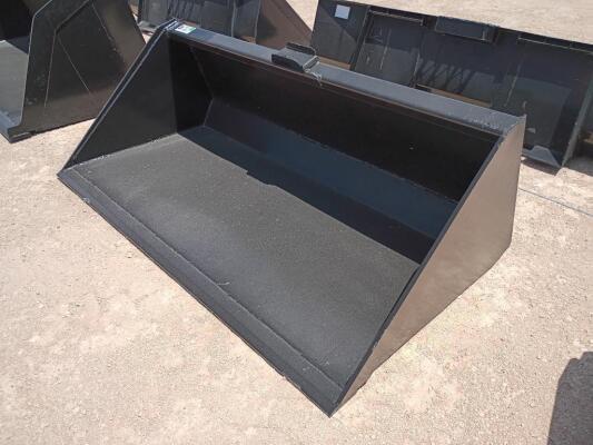KC 66" Skid Steer Bucket w/Single Blade