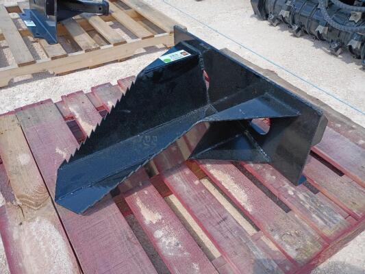 KC Mini Universal Attach Skid Steer Tree Spade Bucket