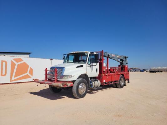 2018 International DuraStar 4300 Roustabout Truck