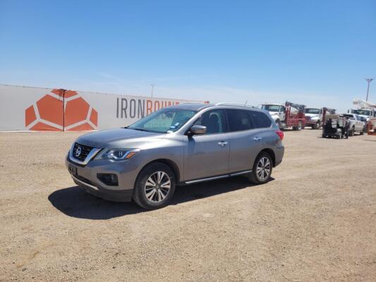 2018 Nissan Pathfinder SV