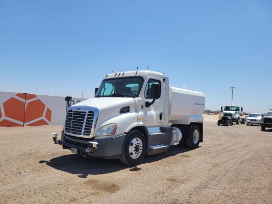 2017 Freightliner Cascadia 113 Water Truck