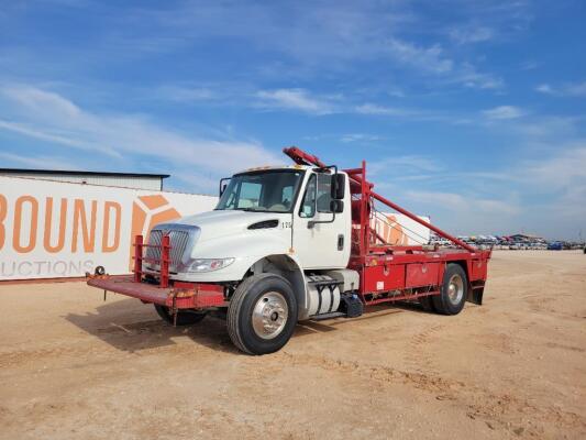 2016 International DuraStar 4300 Roustabout Truck