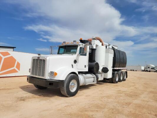 2014 Peterbilt 367 Hydrovac Truck