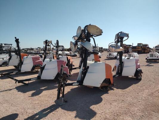 (4) Parts Machine Magnum Light Towers