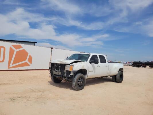 2011 GMC Sieera 3500 HD Dually Pickup
