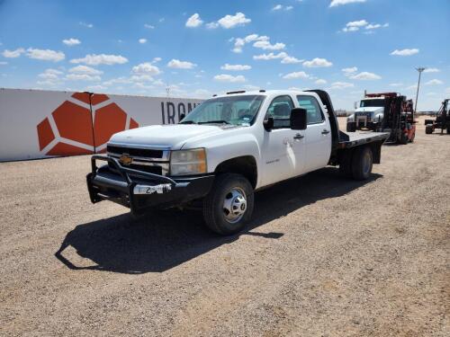 2014 Chevrolet Silverado 3500 HD Flatbed Pickup