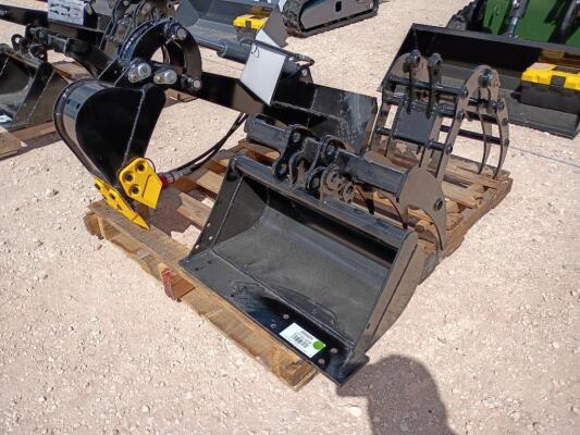 ZJG Mini Skid Steer Digger w/Grapple & Rake & 23'' Bucket